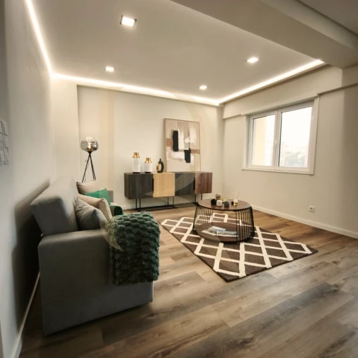 Apartamento T3 para Venda em Benfica Foto 3