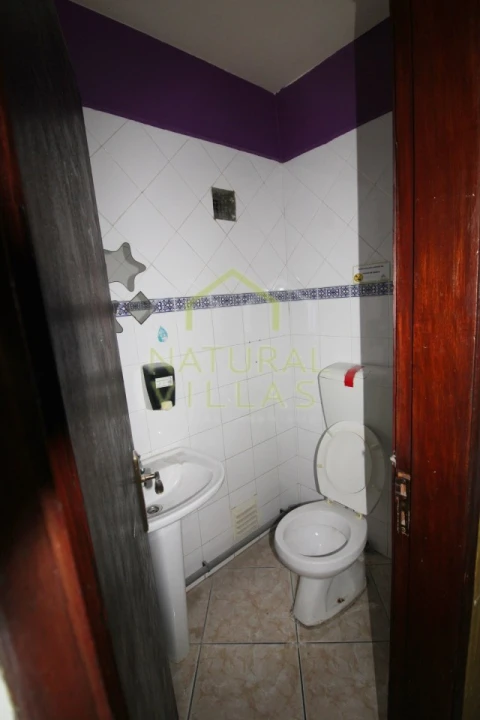 Armazém para Arrendamento em Santa Barbara de Nexe