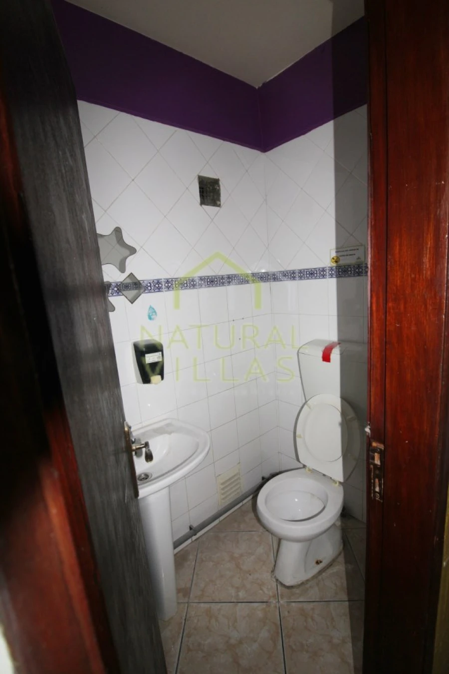 Armazém para Arrendamento em Santa Barbara de Nexe Foto 7