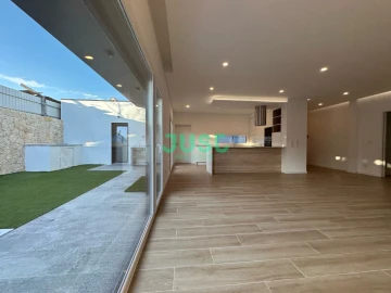 Moradia T3 para Venda em Fernao Ferro