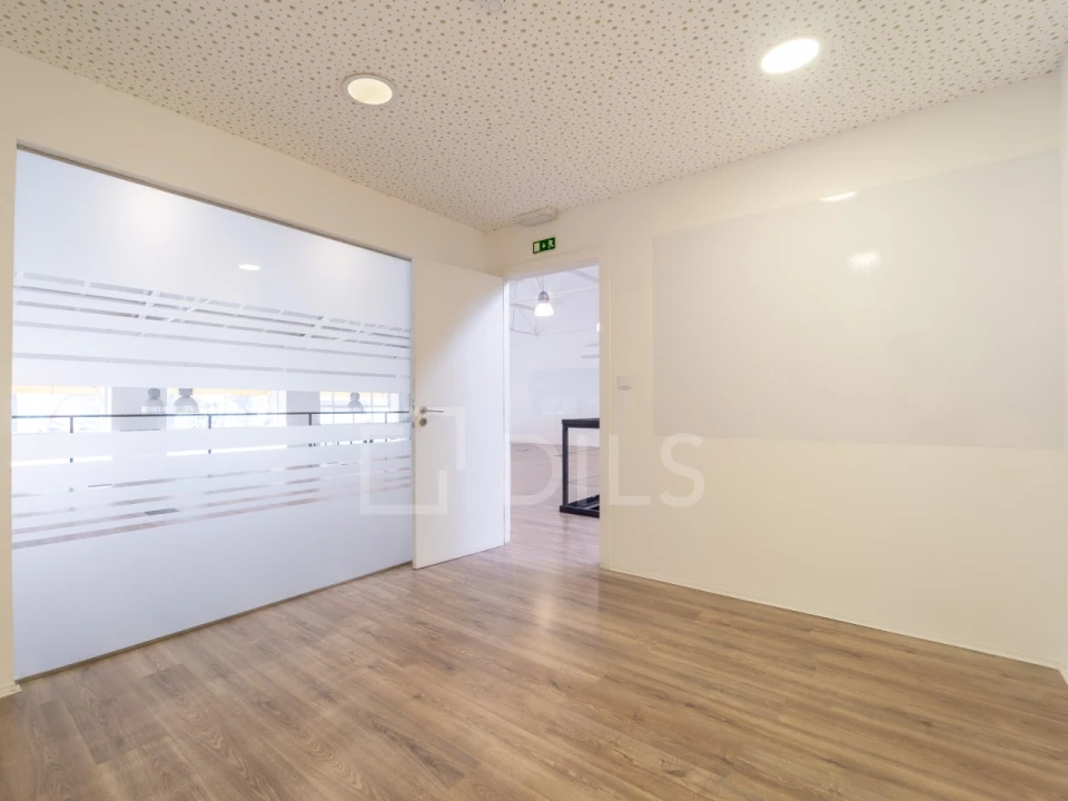 Escritório para Arrendamento em Custóias, Leça do Balio e Guifões Foto 22