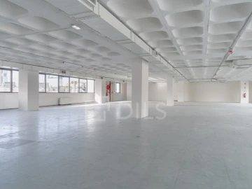 Escritório para Arrendamento em Cedofeita, Santo Ildefonso, Sé, Miragaia, São Nicolau e Vitória