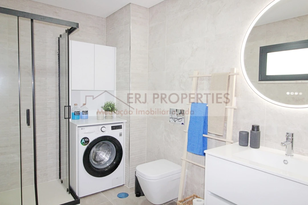 Apartamento T1 para Arrendamento em Altura Foto 9