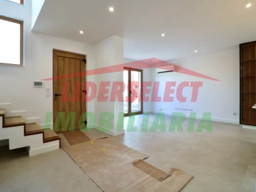 Moradia T3 para Venda em Silveira