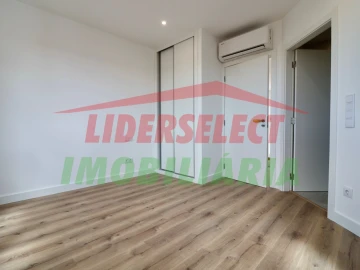 Moradia T3 para Venda em Silveira