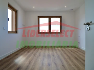 Moradia T3 para Venda em Silveira