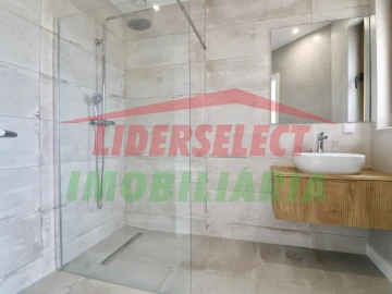 Moradia T3 para Venda em Silveira