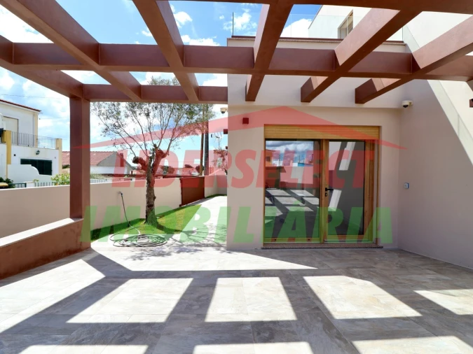 Moradia T3 para Venda em Silveira Foto 43