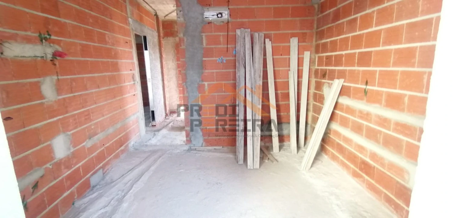 Moradia T4 para Venda em Pontinha e Famões Foto 23