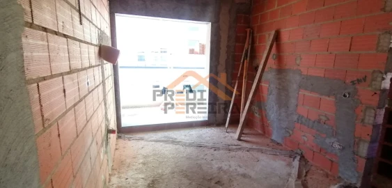 Moradia T4 para Venda em Pontinha e Famões