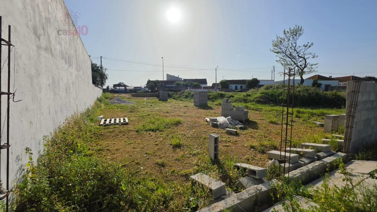 Terreno para Venda em Aveiras de Cima Foto 6