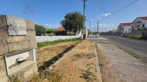 Terreno para Venda em Aveiras de Cima