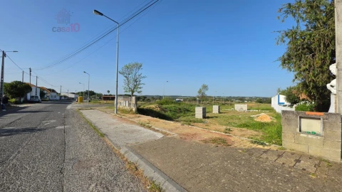 Terreno para Venda em Aveiras de Cima