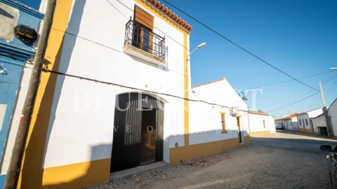 Moradia T6 para Venda em Povoa de São Miguel