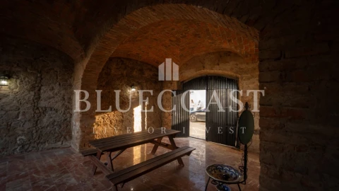 Moradia T6 para Venda em Povoa de São Miguel