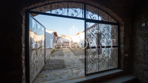 Moradia T6 para Venda em Povoa de São Miguel