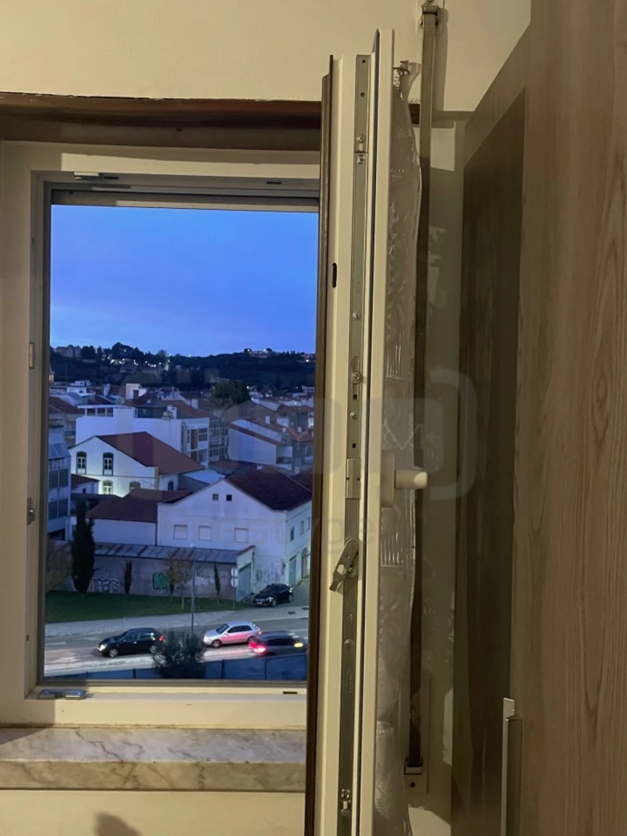 Apartamento T3 para Venda em São João Baptista e Santa Maria dos Olivais Foto 9