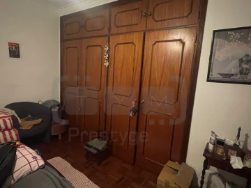 Apartamento T3 para Venda em São João Baptista e Santa Maria dos Olivais