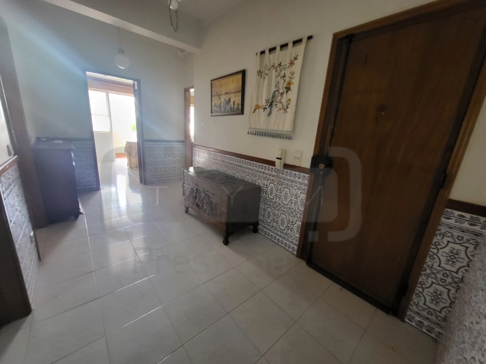 Apartamento T3 para Venda em São João Baptista e Santa Maria dos Olivais Foto 8