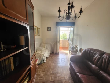 Apartamento T3 para Venda em São João Baptista e Santa Maria dos Olivais
