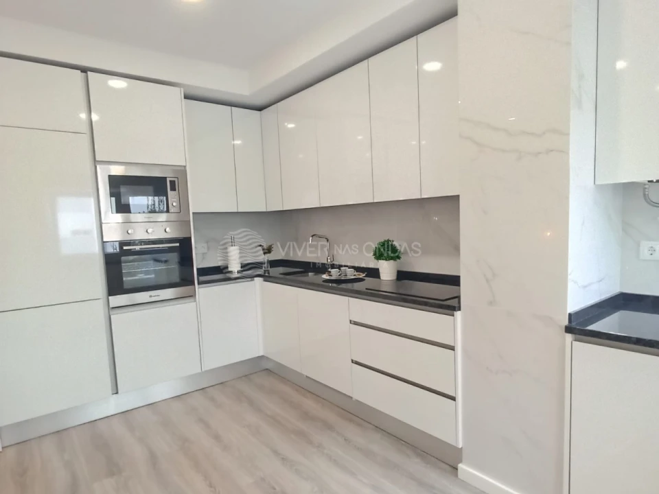 Apartamento T3 para Venda em Benfica Foto 2
