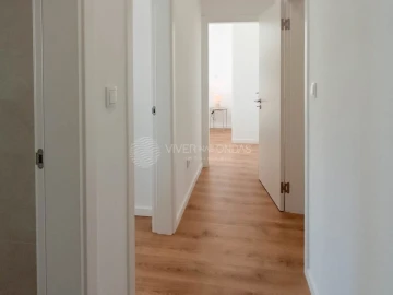 Apartamento T3 para Venda em Benfica