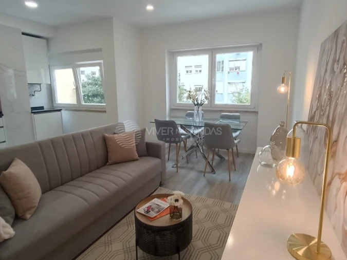 Apartamento T3 para Venda em Benfica Foto 3