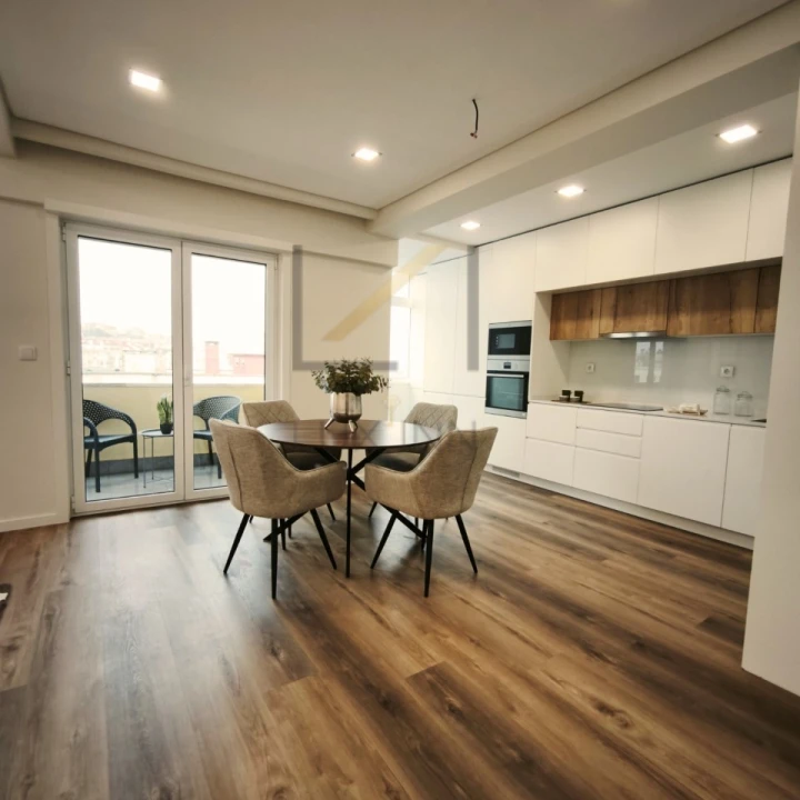 Apartamento para Venda em Benfica Foto 1