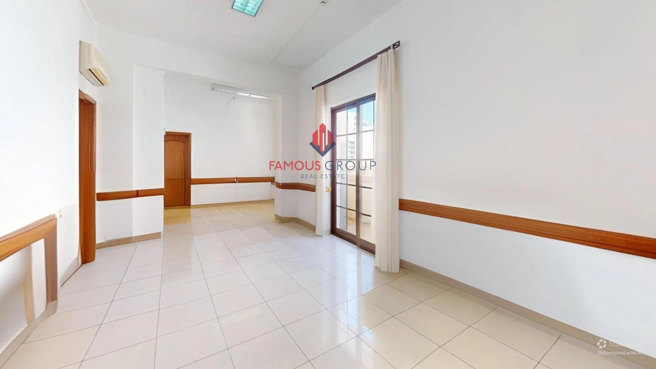 Escritório para Arrendamento em Portimão Foto 18