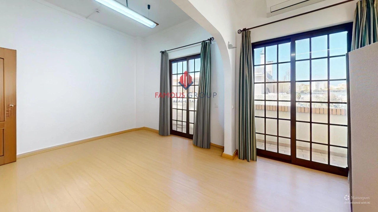 Escritório para Arrendamento em Portimão Foto 6