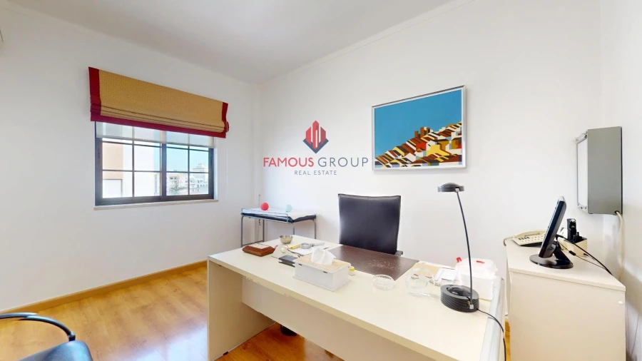 Escritório para Arrendamento em Portimão Foto 30