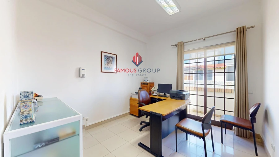 Escritório para Arrendamento em Portimão Foto 33