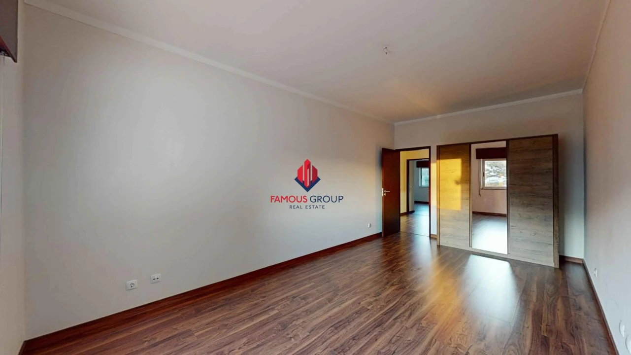 Apartamento T3 para Venda em Alvor Foto 31