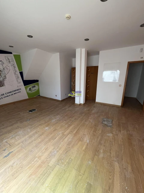 Negócio para Venda em Armação de Pera