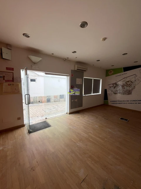 Negócio para Venda em Armação de Pera