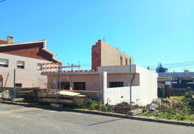 Moradia T4 para Venda em Alcabideche