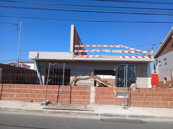 Moradia T4 para Venda em Alcabideche Foto 3