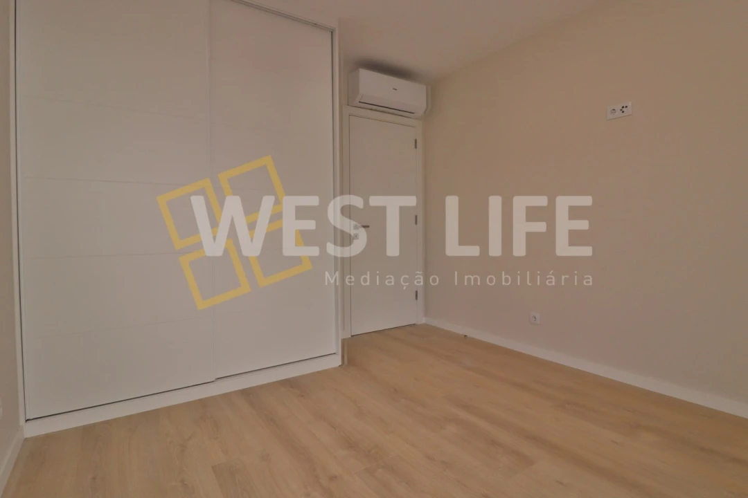 Moradia T5 para Venda em Ponte do Rol Foto 19