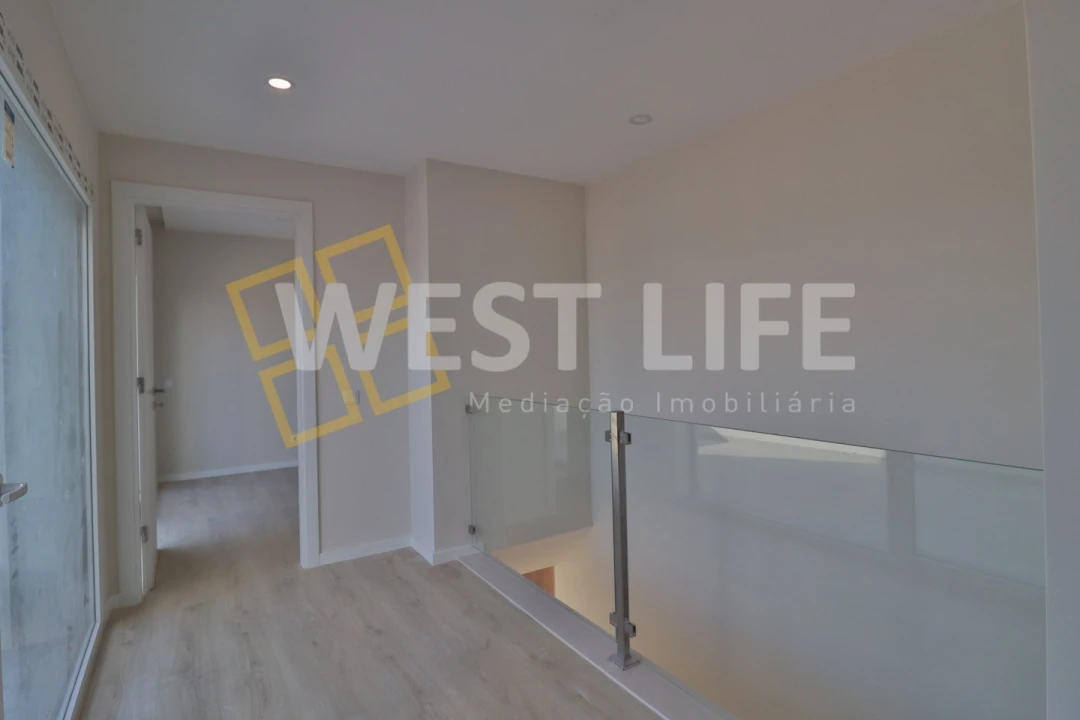 Moradia T5 para Venda em Ponte do Rol Foto 28