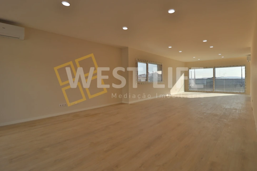 Moradia T5 para Venda em Ponte do Rol Foto 11