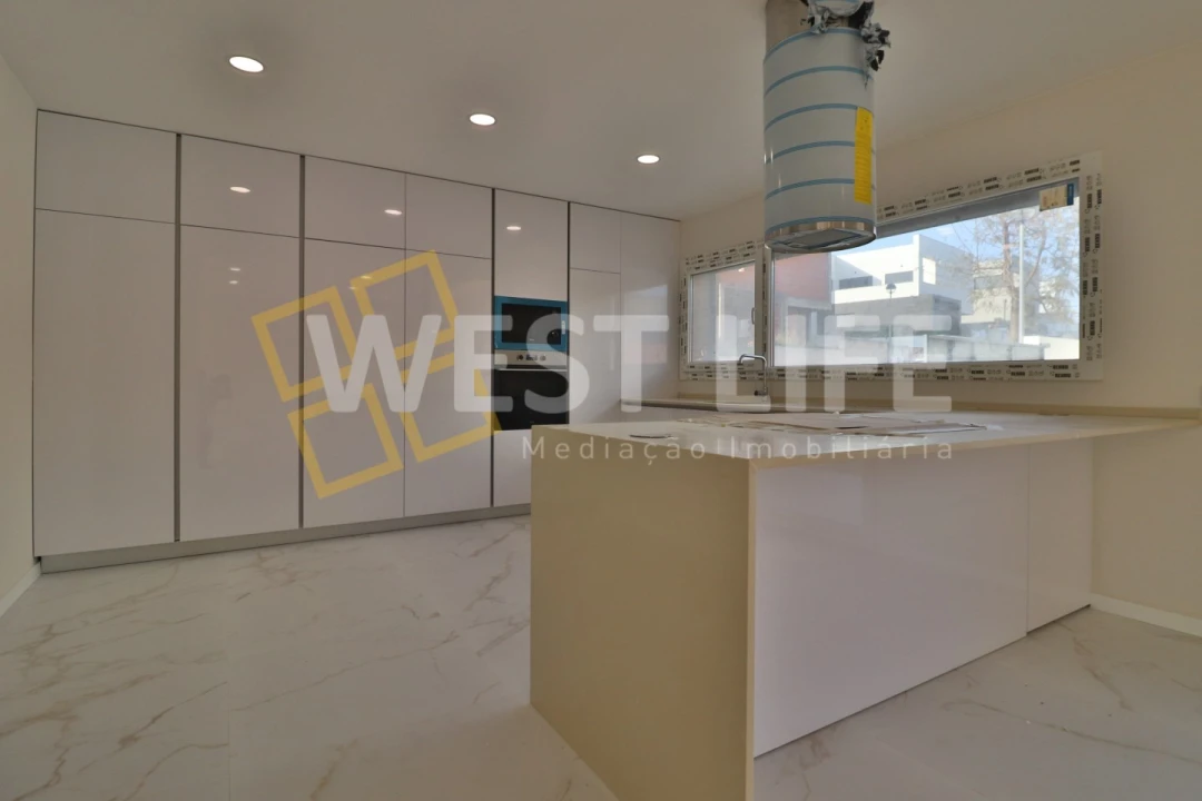 Moradia T5 para Venda em Ponte do Rol Foto 8