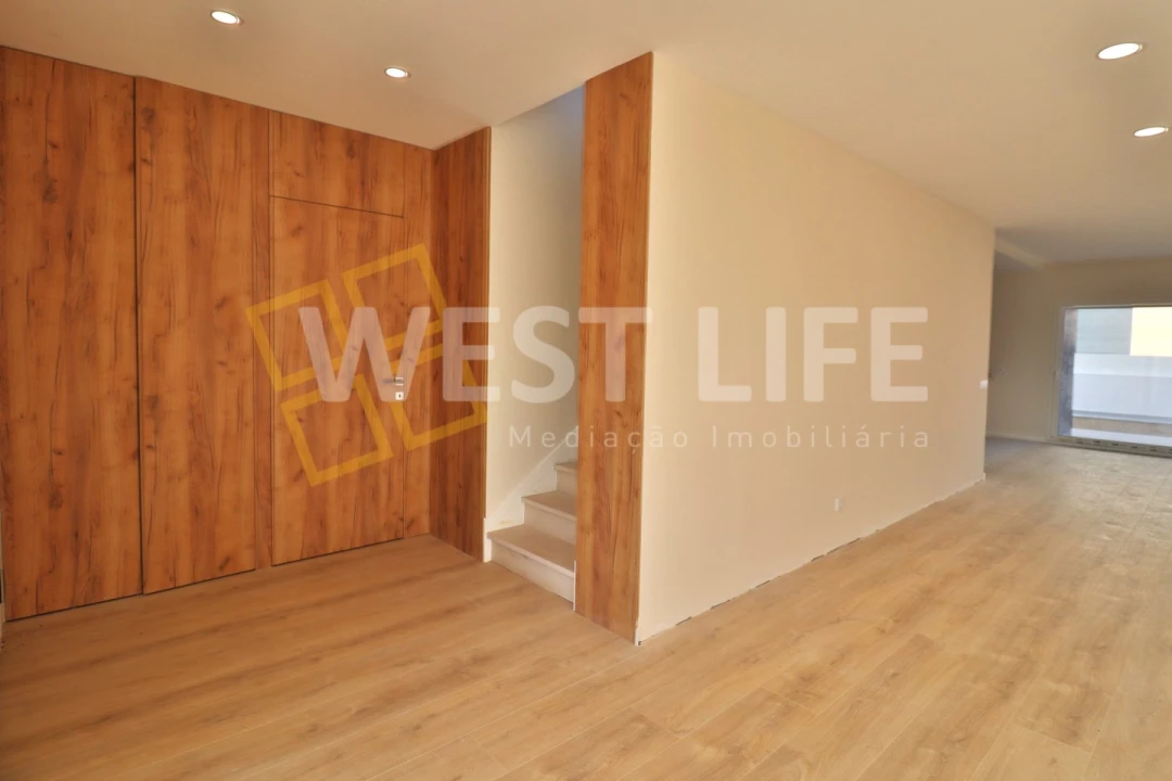 Moradia T5 para Venda em Ponte do Rol Foto 15