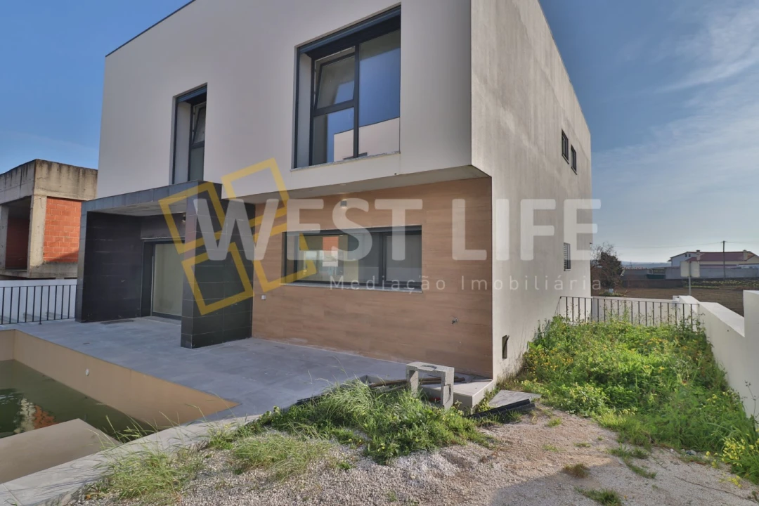 Moradia T5 para Venda em Ponte do Rol Foto 16