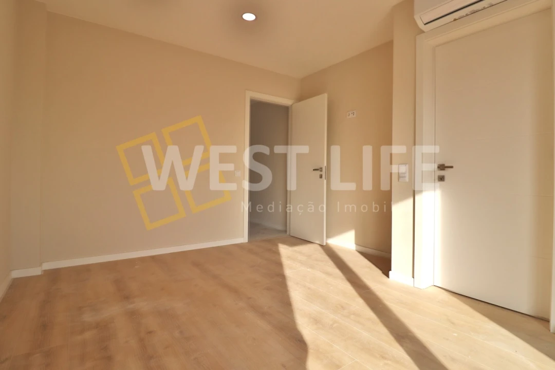 Moradia T5 para Venda em Ponte do Rol Foto 42