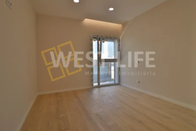 Moradia T5 para Venda em Ponte do Rol