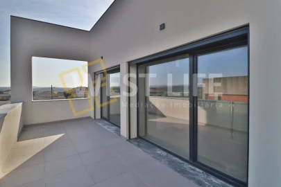 Moradia T5 para Venda em Ponte do Rol