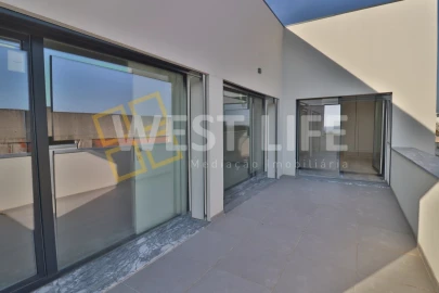 Moradia T5 para Venda em Ponte do Rol