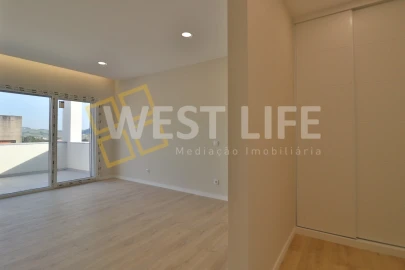 Moradia T5 para Venda em Ponte do Rol