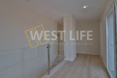 Moradia T5 para Venda em Ponte do Rol