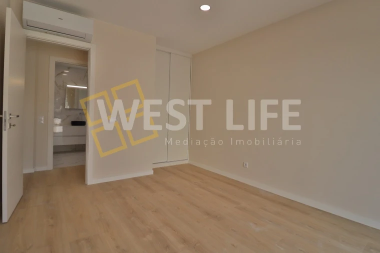 Moradia T5 para Venda em Ponte do Rol Foto 27